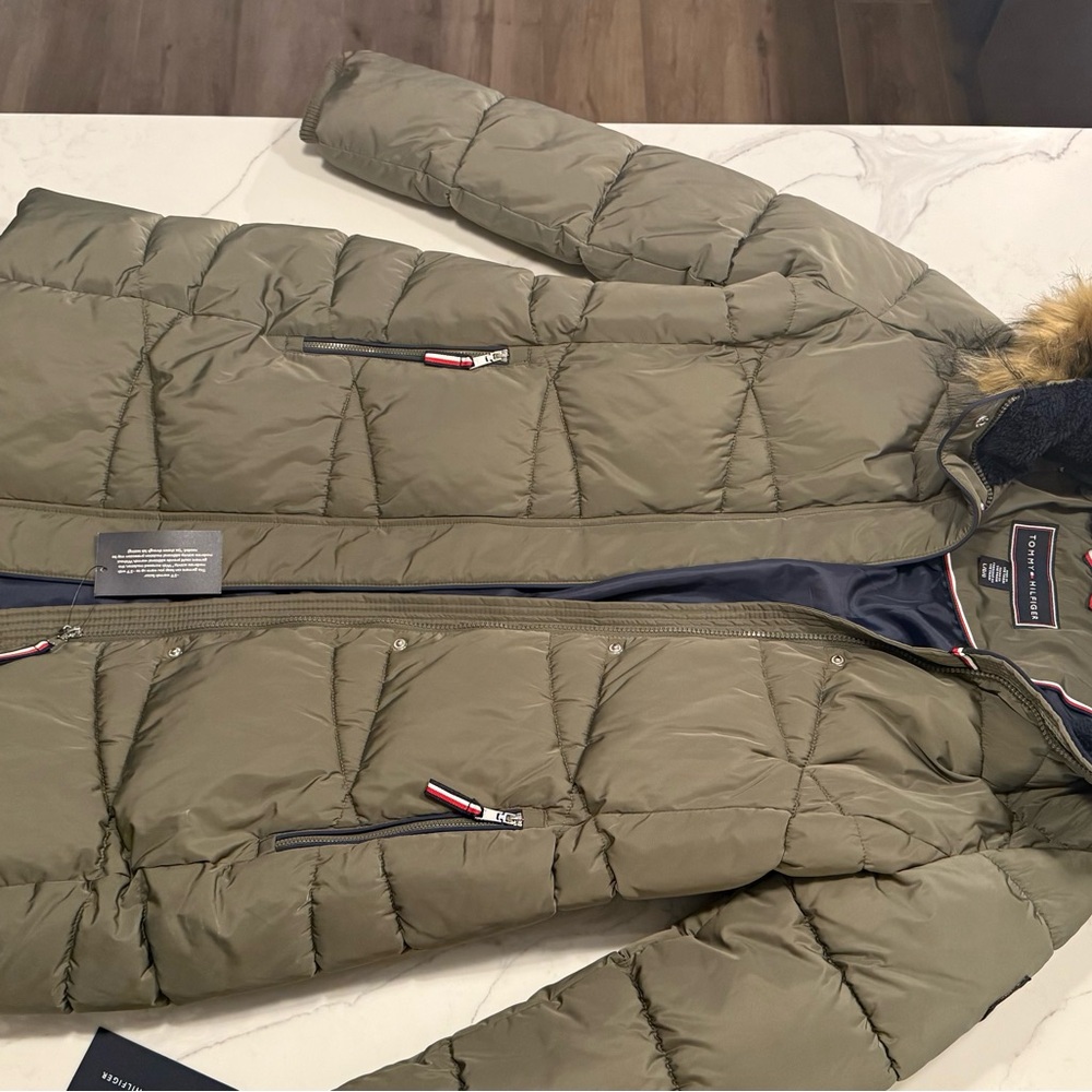 Tommy Hilfiger Women's Olive Puffer Jacket